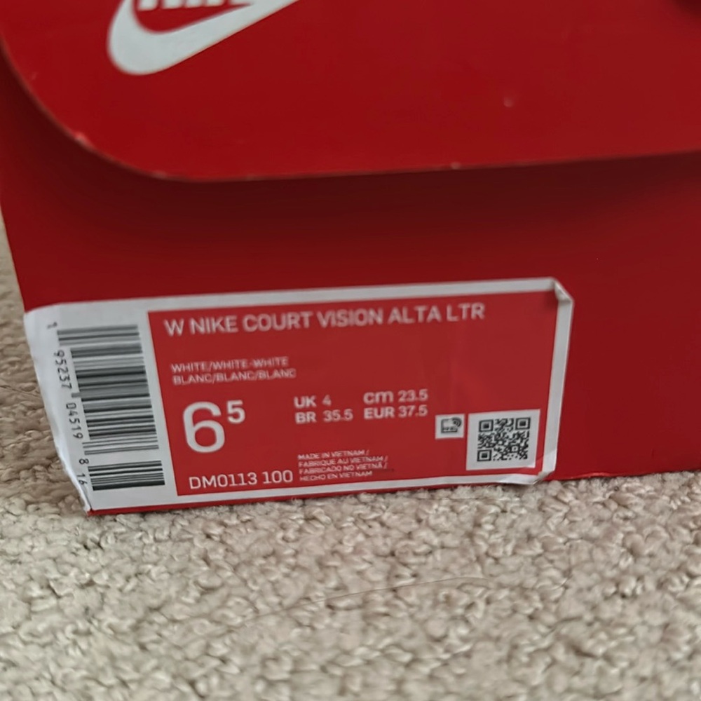 Nike Court platforms